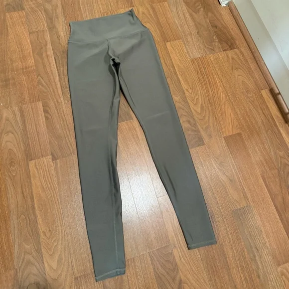 ALO airlift Leggings- gravel - Picture 4 of 8